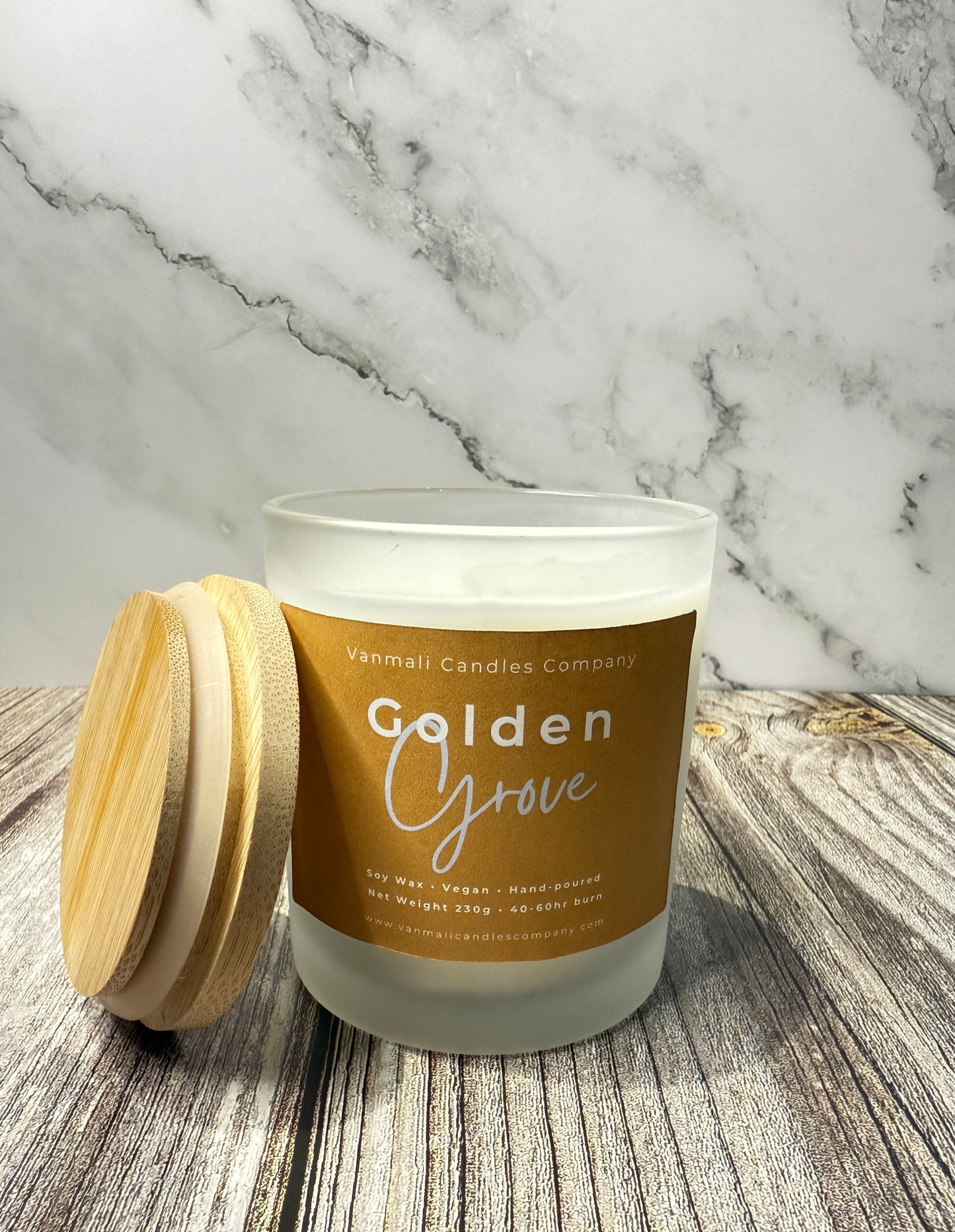 Golden Grove – Sandalwood & Amber Candle